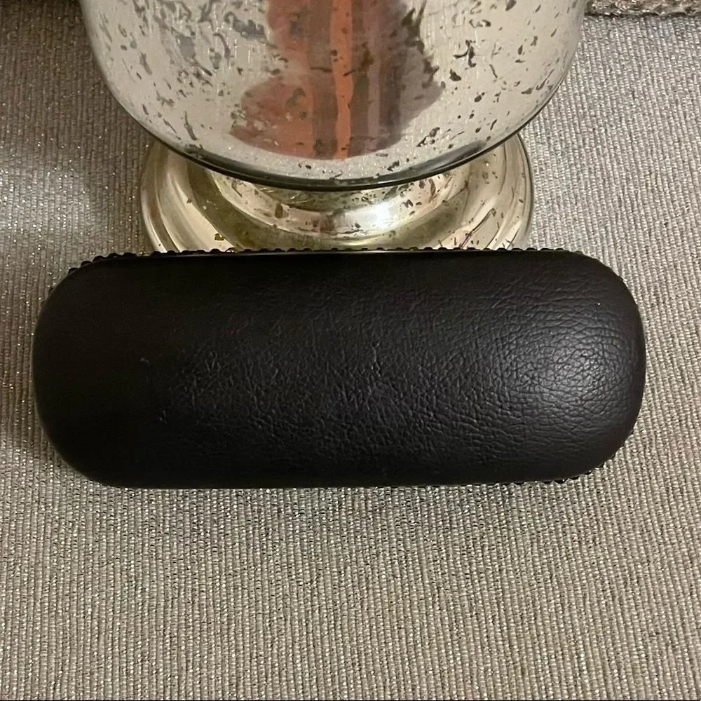 Eyeglasses protector case
